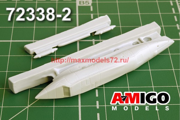 АМС 72338-2   МиГ-21Р разведывательный контейнер тип «Д» (thumb60065)